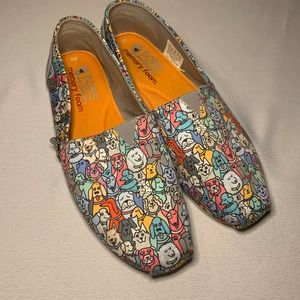 Bobs by sketchers- Dog lovers print- worn once!